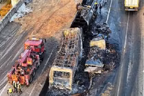 Tai nạn liên hoàn trên cao tốc ở Hàn Quốc, 6 người thương vong