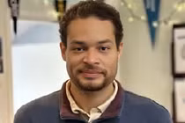 Thông tin mới về nghi phạm nổ súng tại nơi ông Trump dự tiệc