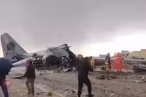 Hiện trường máy bay rơi ở Bolivia, nhiều người thiệt mạng