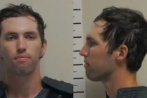 Cận mặt nghi phạm ám sát nhà hoạt động Mỹ Charlie Kirk