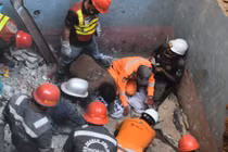 Nổ khí gas làm sập chung cư ở Pakistan, nhiều người tử vong