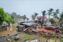 Hình ảnh bão Fung-Wong tàn phá Philippines