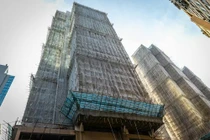 Vì sao tre được sử dụng làm giàn giáo ở Hong Kong?