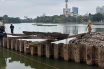 Đẩy nhanh tiến độ thi công trạm bơm hồ điều hòa giữa công viên Thống Nhất