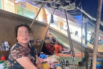 Người nhà bệnh nhân căng bạt ở vạ vật, bệnh viện nói gì?