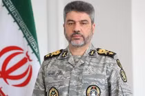 Iran dọa tấn công căn cứ quân sự và tàu sân bay của Mỹ