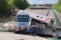 Nga nói Ukraine đứng sau hai vụ sập cầu gây thương vong lớn