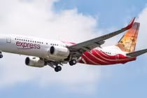 Máy bay chở 137 hành khách hủy cất cánh vì sự cố kỹ thuật