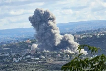 Israel tiếp tục tấn công mục tiêu Hezbollah ở Lebanon