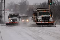 Bão mùa đông càn quét nước Mỹ, hàng nghìn chuyến bay bị hủy