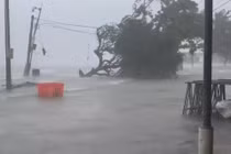 Hình ảnh bão Matmo đổ bộ vào Trung Quốc