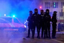 Nổ súng ở trung tâm Berlin, nhiều người bị thương