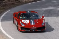 Ô tô lao xuống sông, đôi vợ chồng tử vong thương tâm