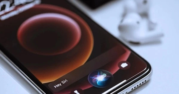 Siri trên iPhone đã có Tiếng Việt, vì sao vẫn bị chê "vô tri"?