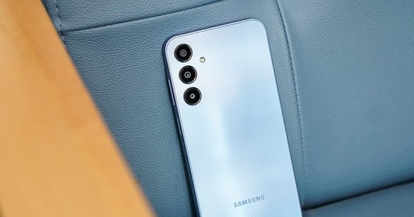 Vượt S25 Ultra, mẫu Galaxy 4 triệu đồng này mới là chân ái