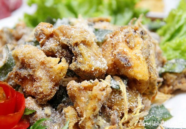 Bí quyết làm món sườn rang muối nhanh mà vẫn ngon 