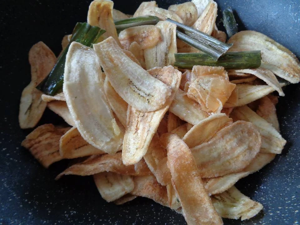 Làm bim bim chuối giòn tan tốt cho tiêu hóa của bé