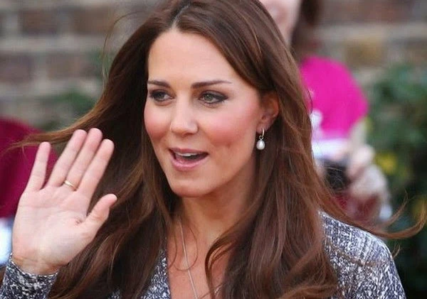 Việc kích đẻ cho công nương Kate sẽ diễn ra thế nào?