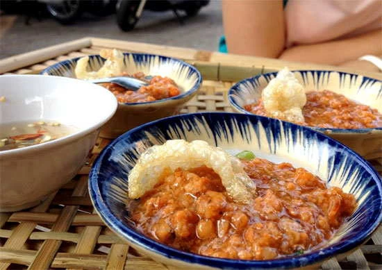 5 món ăn đường phố Hội An không thử sẽ hối tiếc