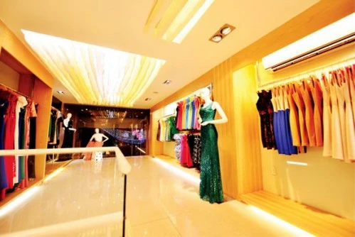 Cơ ngơi kinh doanh đồ sộ của sao Việt