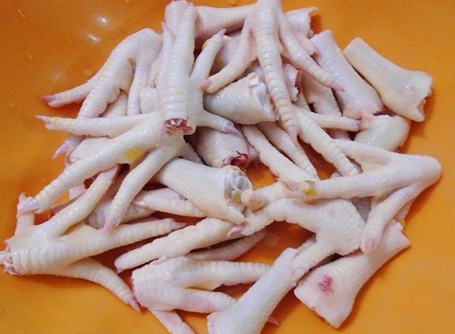 Bật mí mẹo rút xương chân gà cực nhanh trong 3 bước