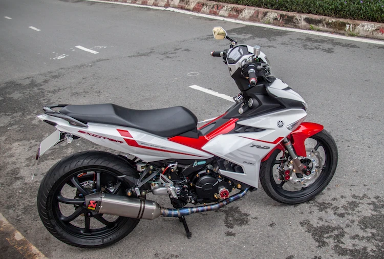 Yamaha Exciter 150 RC độ "đồ chơi xịn" tại Sài Gòn