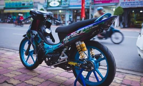 Biker Việt độ Yamaha Jupiter thành xe đua “cực khủng"