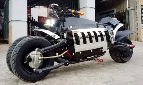 Dân chơi Việt phát sốt với siêu môtô "Tàu nhái" giá 28 triệu