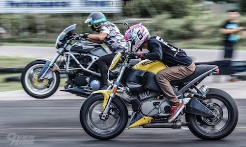 Hàng trăm “môtô khủng” tham dự giải đua drag freestyle