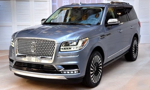 SUV hạng sang Lincoln Navigator 2018 “đấu” Cadillac Escalade