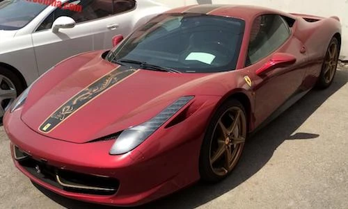 Siêu xe Ferrari 458 Italia rồng "phủ bụi" tại Trung Quốc