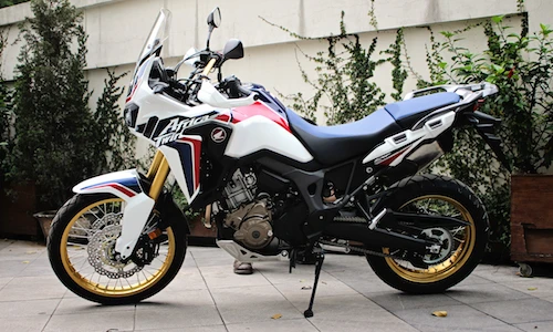 Cận cảnh Honda Africa Twin giá 700 triệu tại Hà Nội