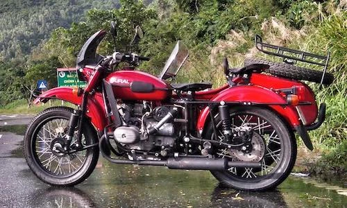 “Thuốc độc” môtô xít-đờ-ca Ural 3 bánh tại Đà thành