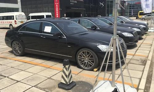 Dàn xế sang tiền tỷ Mercedes S-Class Brabus "vứt không" tại TQ