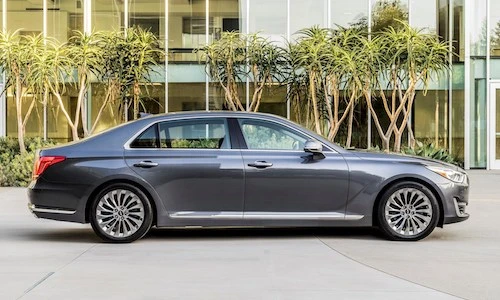 "Chạm mặt" xe sang Hàn Quốc sedan Genesis G90 2018