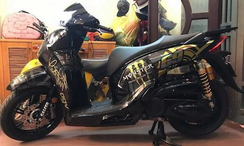 Honda SH300i độ “chất lừ” của dân chơi Hà Nội