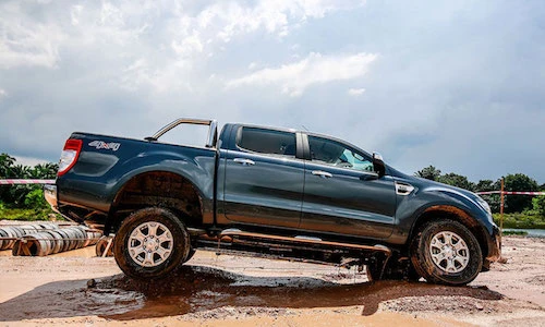 Top xe "hot" nhất Việt Nam đắt hơn ĐNÁ cả trăm triệu 