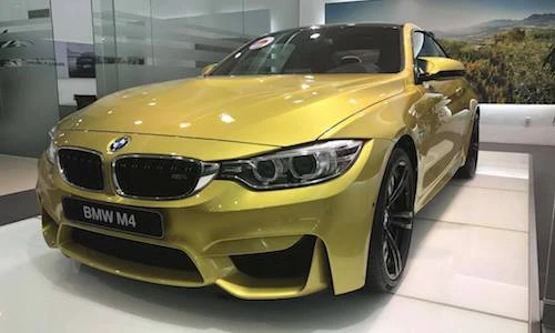 Cận cảnh BMW M4 màu độc giá 4,1 tỷ tại Hà Nội