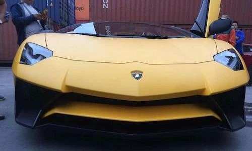 "Đập thùng" siêu xe Lamborghini Aventador khủng nhất VN