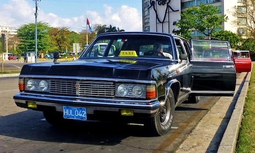 Limousine của ông Fidel Castro “tái sinh” thành taxi tại Cuba