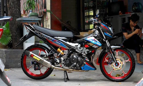 Suzuki Satria F150 "độ khủng” của dân chơi Sài Gòn