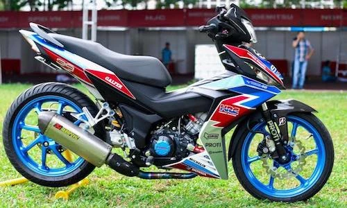 Honda Winner 150 độ "chân dài 1 gắp" kịch độc tại VN