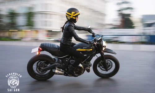 Nữ biker Sài Gòn “nài cứng” Ducati Scrambler Full Throttle