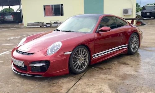 Cận cảnh Porsche 911 Carrera TechArt giá 2,65 tỷ tại VN