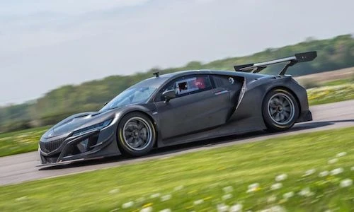 Siêu xe đua “khủng” Honda NSX GT3 giá 12,4 tỷ 
