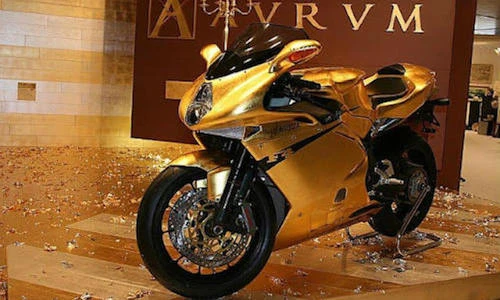 “Phát sốt” với siêu môtô MV Agusta bọc vàng giá 2,7 tỷ