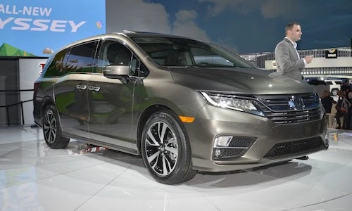 Xe gia đình “siêu tiện lợi” Honda Odyssey 2017 có gì?