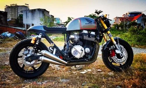 Thợ Sài Gòn độ Honda CB750 "siêu chất" với 50 triệu