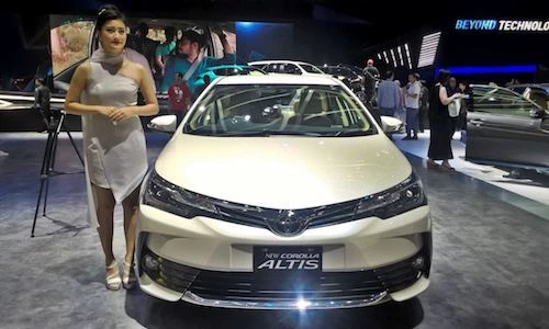 Cận cảnh Toyota Corolla Altis 2018 phiên bản đặc biệt