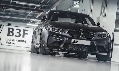 Cận cảnh BMW M2 giá gần 3 tỷ đầu tiên tại Hà Nội